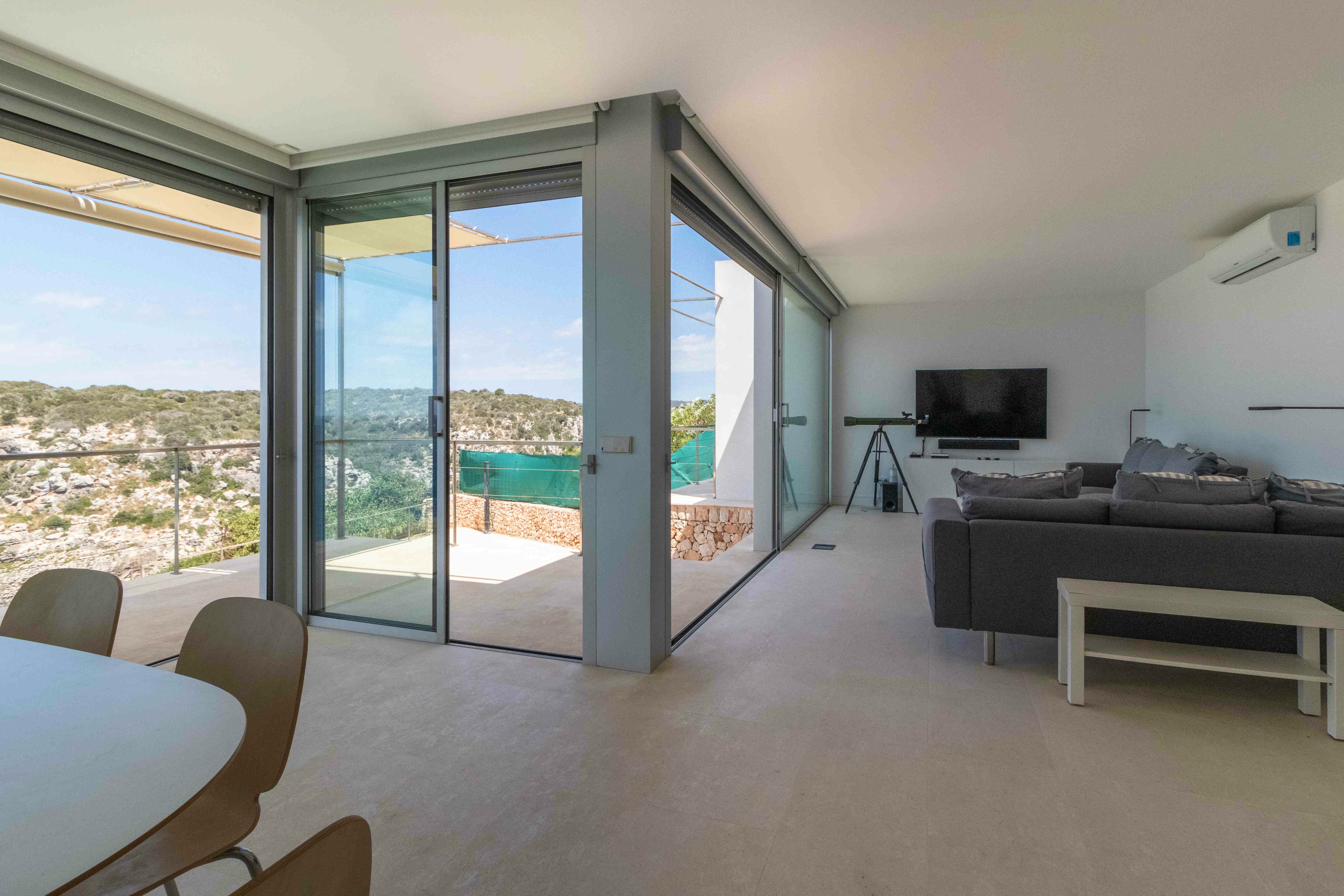 Comedor con vistas al Mediterr&aacute;neo